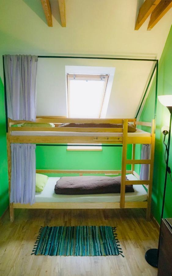 Jimmy Jumps House Hostel Vilnius Ngoại thất bức ảnh